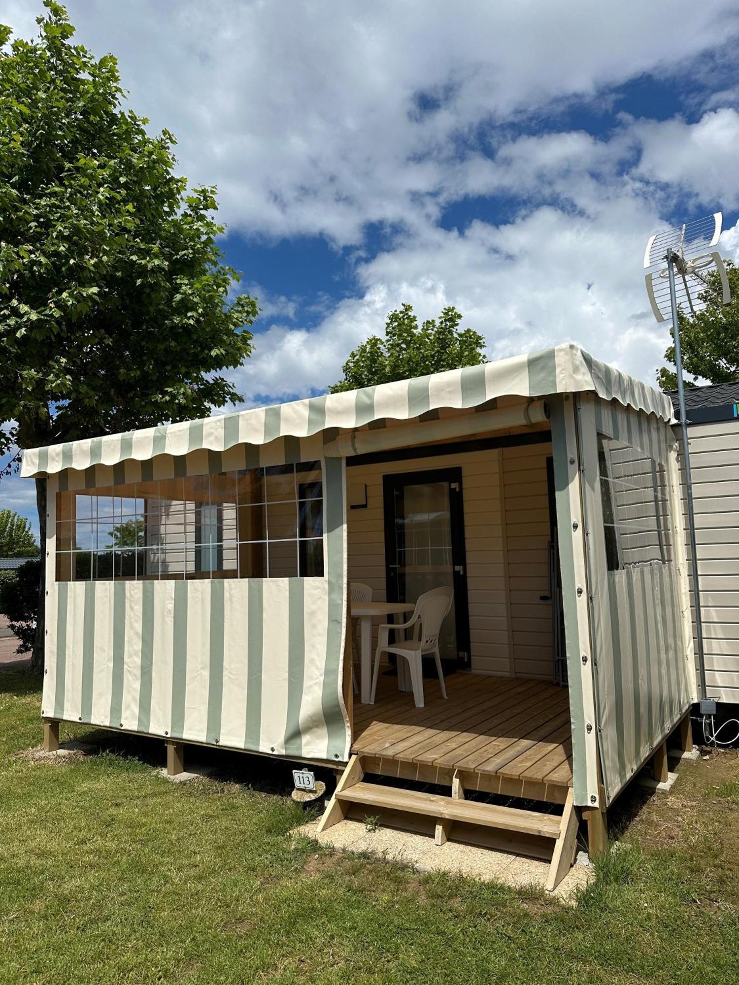 Camping Le Moulin De La Salle Les Sables-dʼOlonne Екстериор снимка