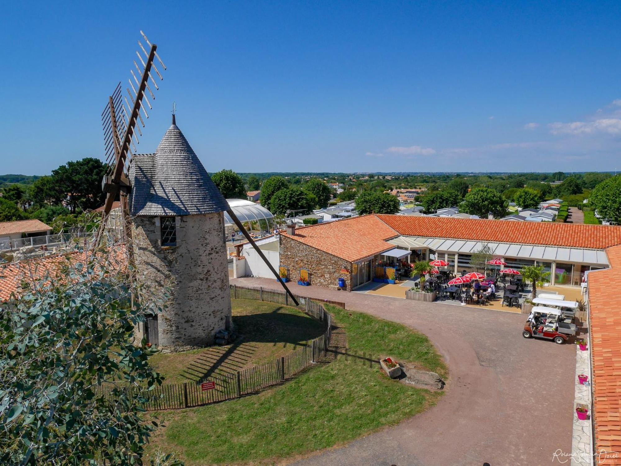 Camping Le Moulin De La Salle Les Sables-dʼOlonne Екстериор снимка
