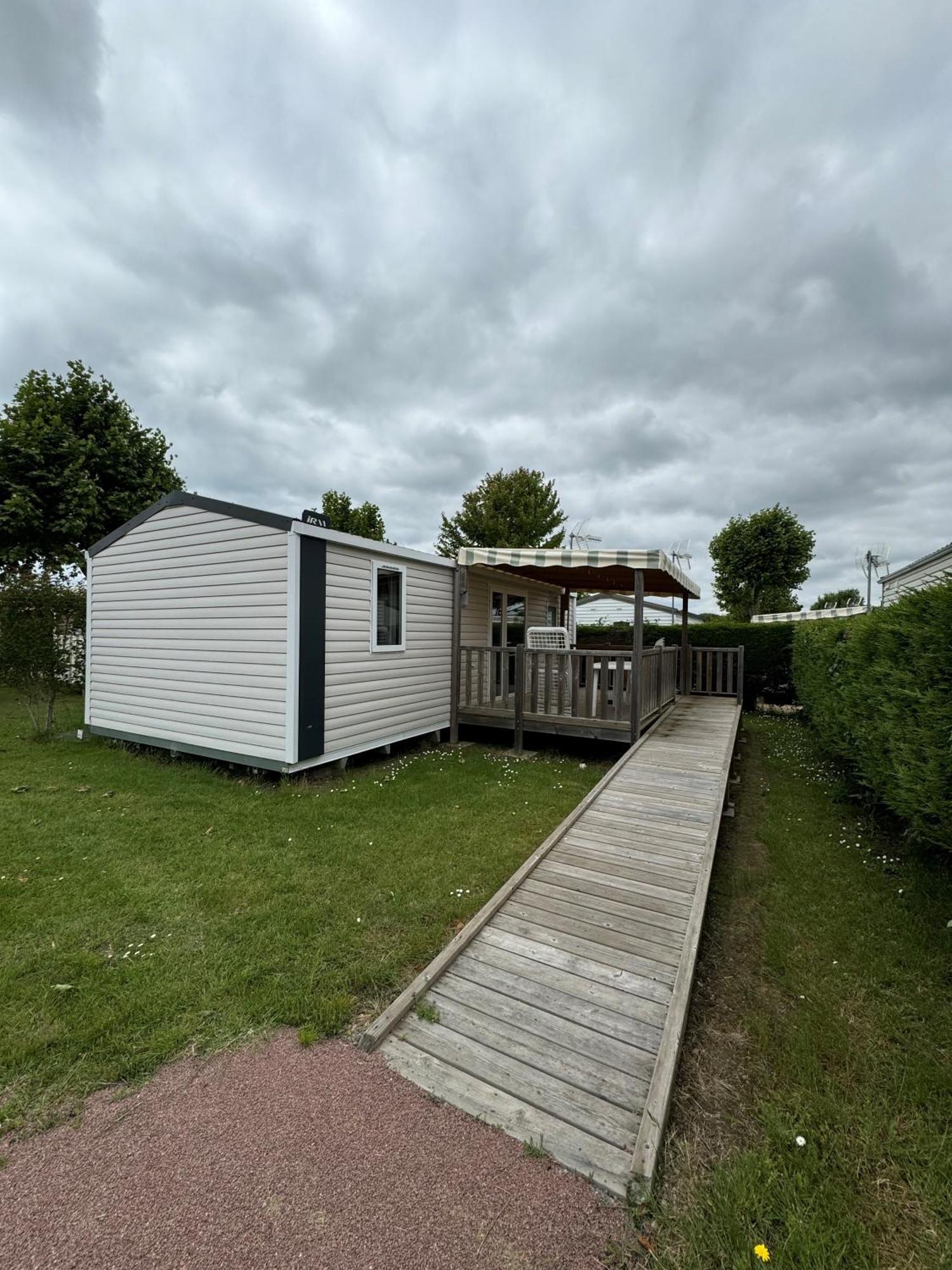 Camping Le Moulin De La Salle Les Sables-dʼOlonne Екстериор снимка